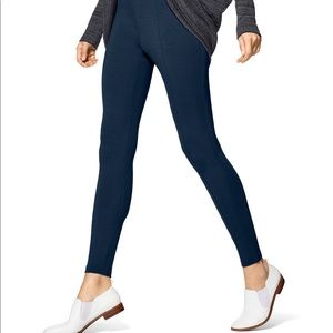 Hue Blackout Seamed Leggings - Navy